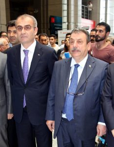 Hadi Salihoğlu (sağda), İstanbul Cumhuriyet Başsavcılığı görevini İrfan Fidan'a (solda) devretti. 