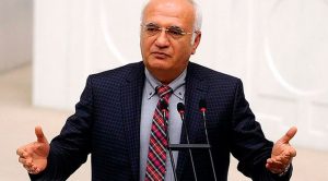 AK Parti Grup Başkanvekili Mustafa Elitaş