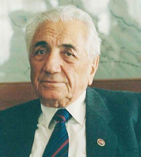 Cahit Külebi.