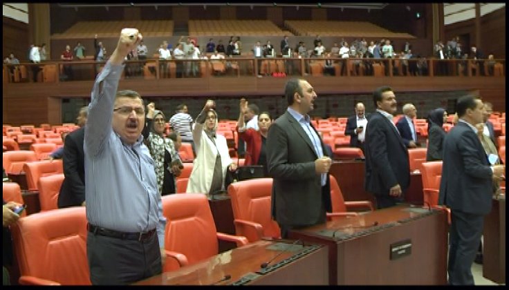 TBMM Başkanı Kurtulmuş,”İrade Bizim, Zafer Bizim” temasıyla düzenlenen 15 Temmuz Demokrasi ve Milli Birlik Günü Anma Töreni'nde konuştu. – (UHA) Uluslararası Haber Ajansı